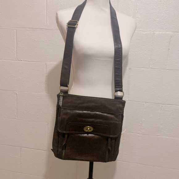 Fossil Crossbody brown leather bag! Awesome like new condition!!!! Beautiful!! - Picture 3 of 6